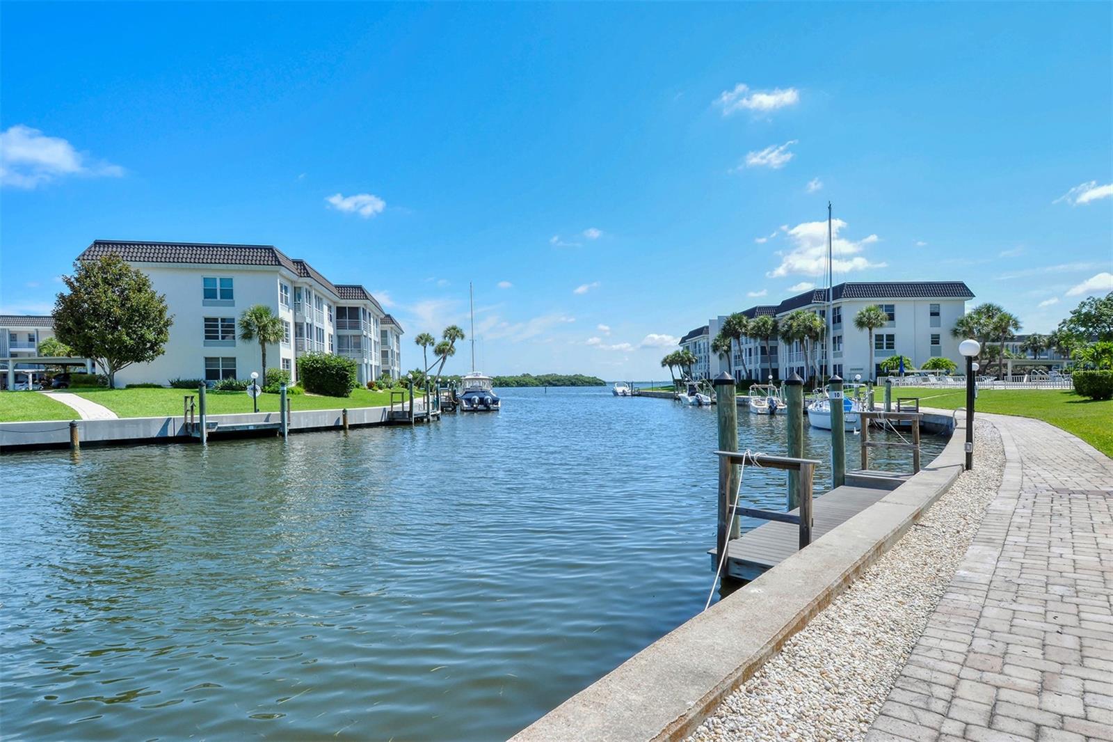 Image 74 of 94 For 4380 Exeter Drive 204