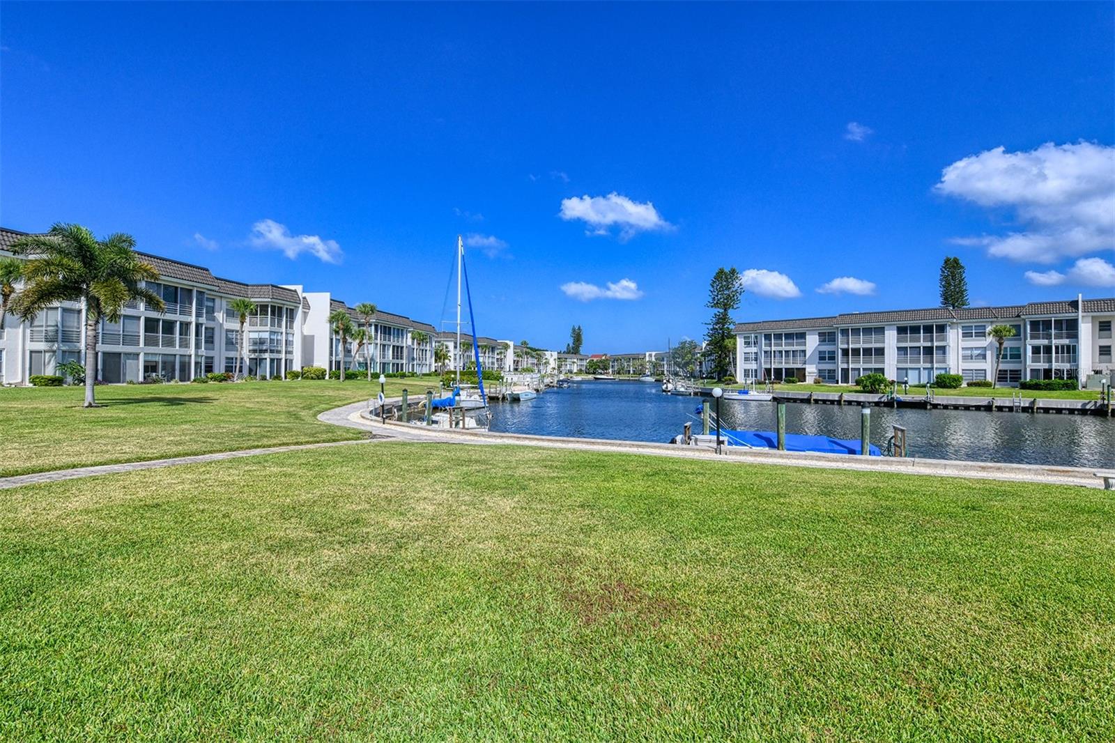 Image 84 of 94 For 4380 Exeter Drive 204