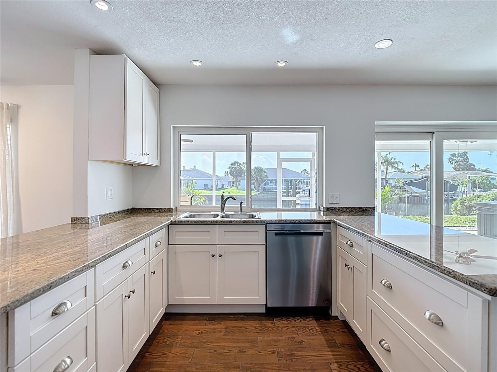 Image 8 of 23 For 6341 Cocoa Lane