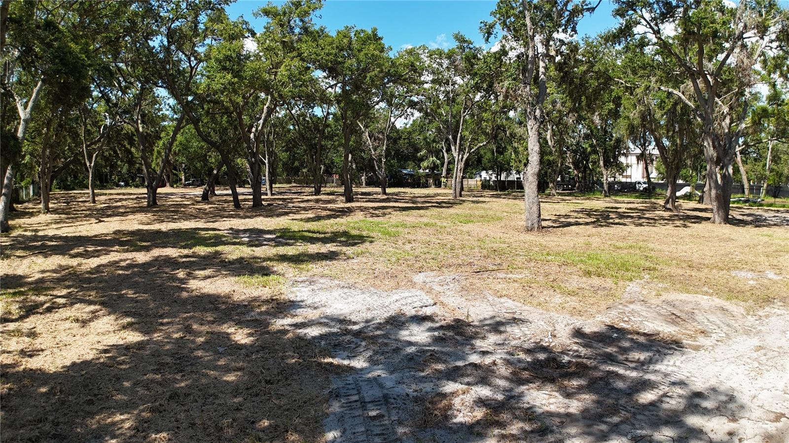 Image 18 of 20 For 0 51st Street