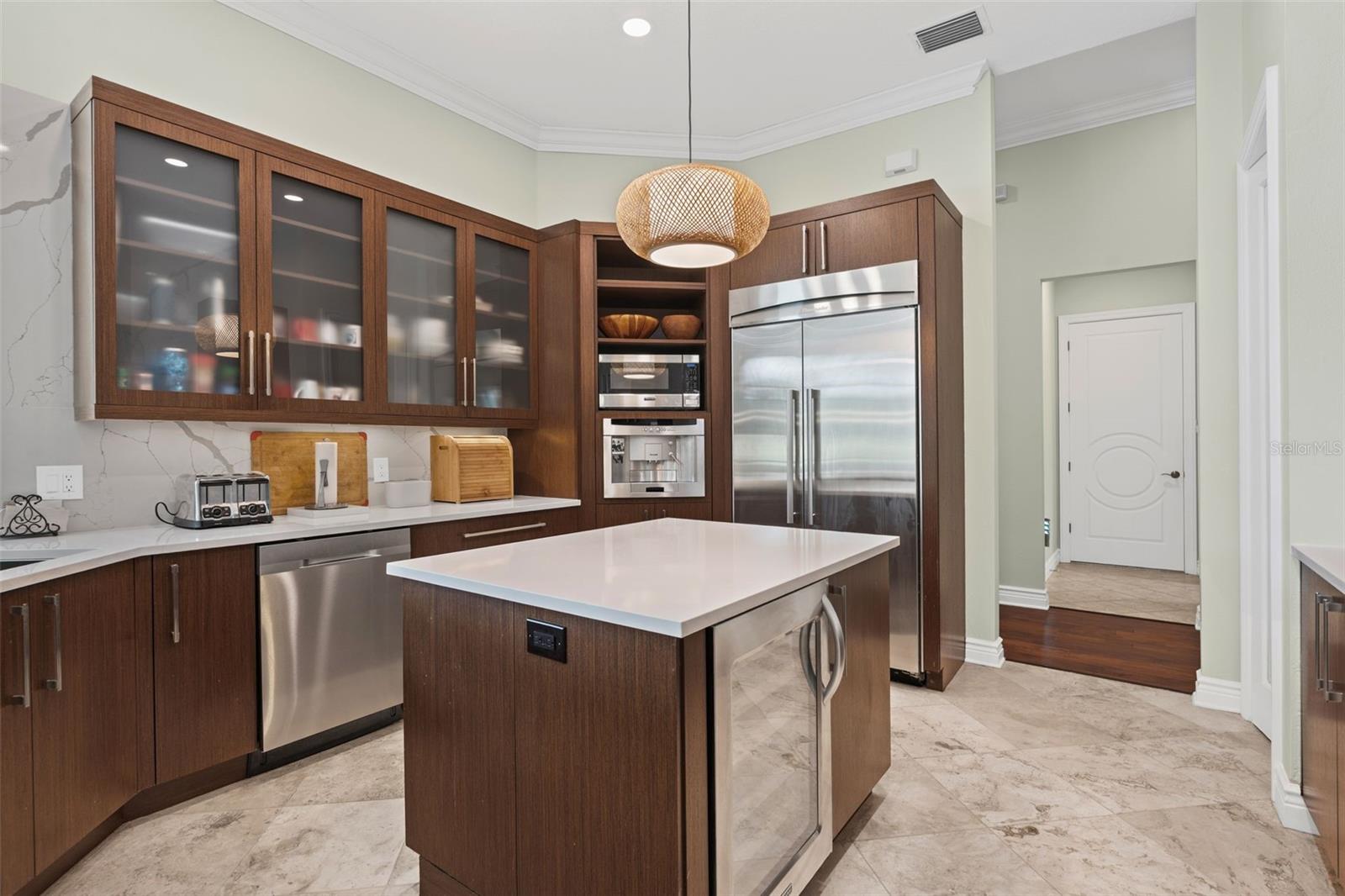 Image 20 of 92 For 6959 Westchester Circle