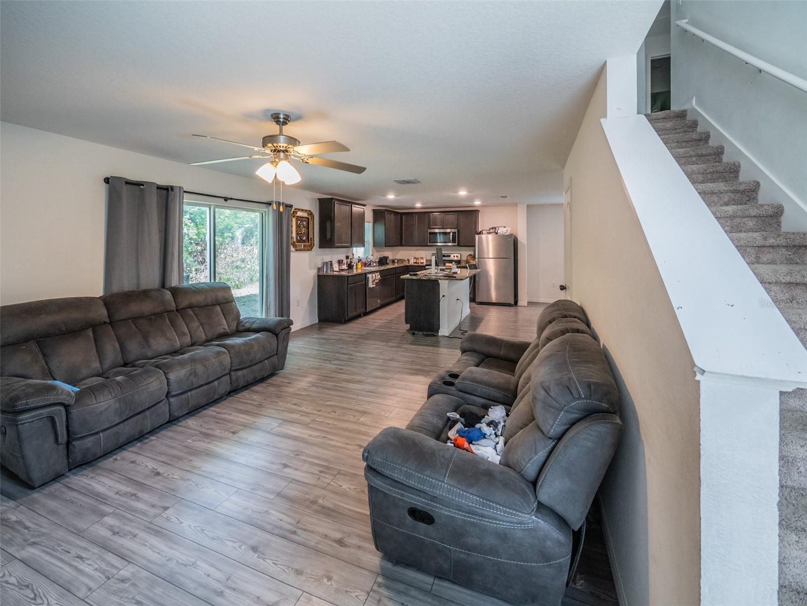 Image 4 of 25 For 938 Mansfield Road