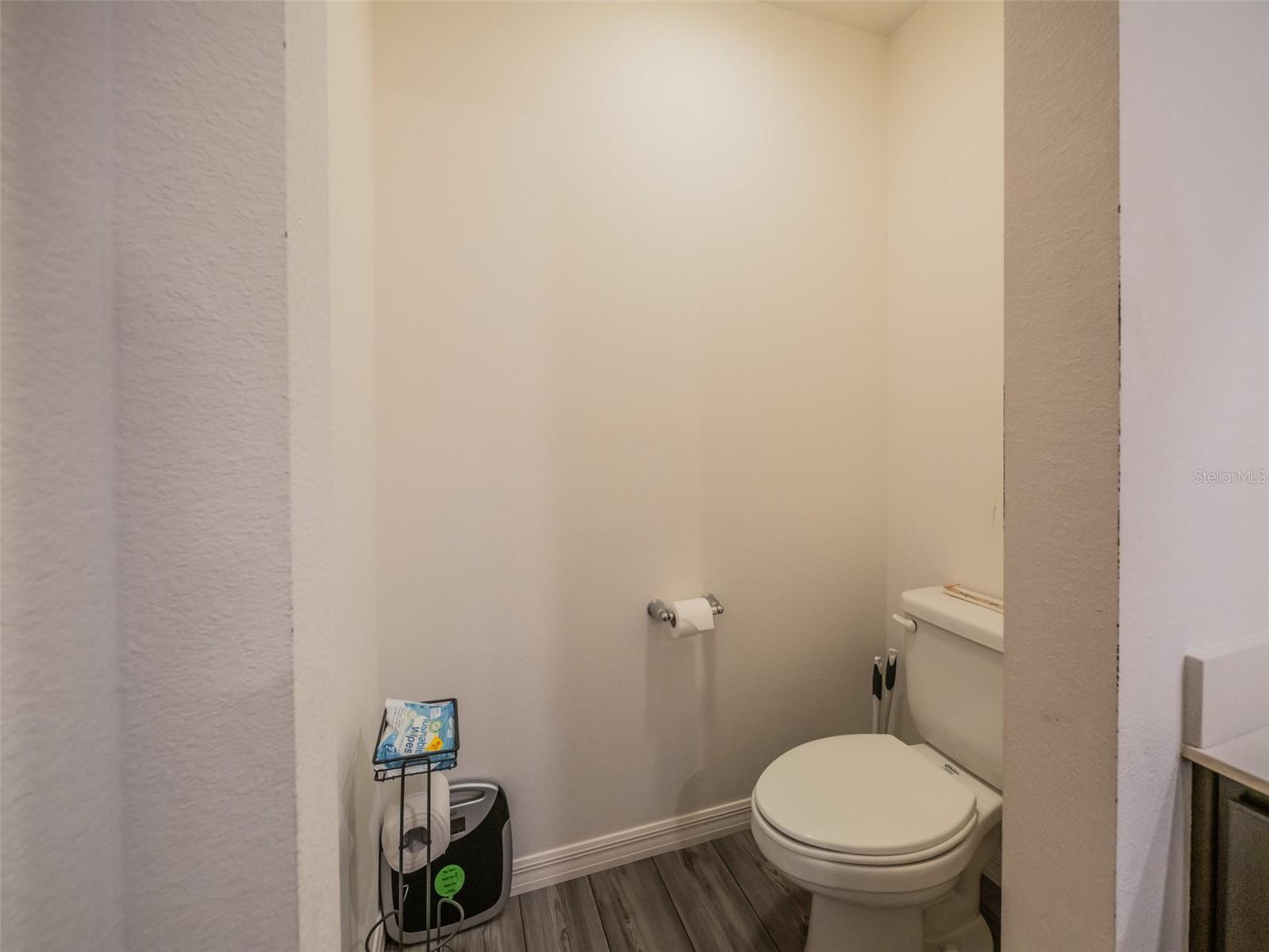 Image 6 of 25 For 938 Mansfield Road