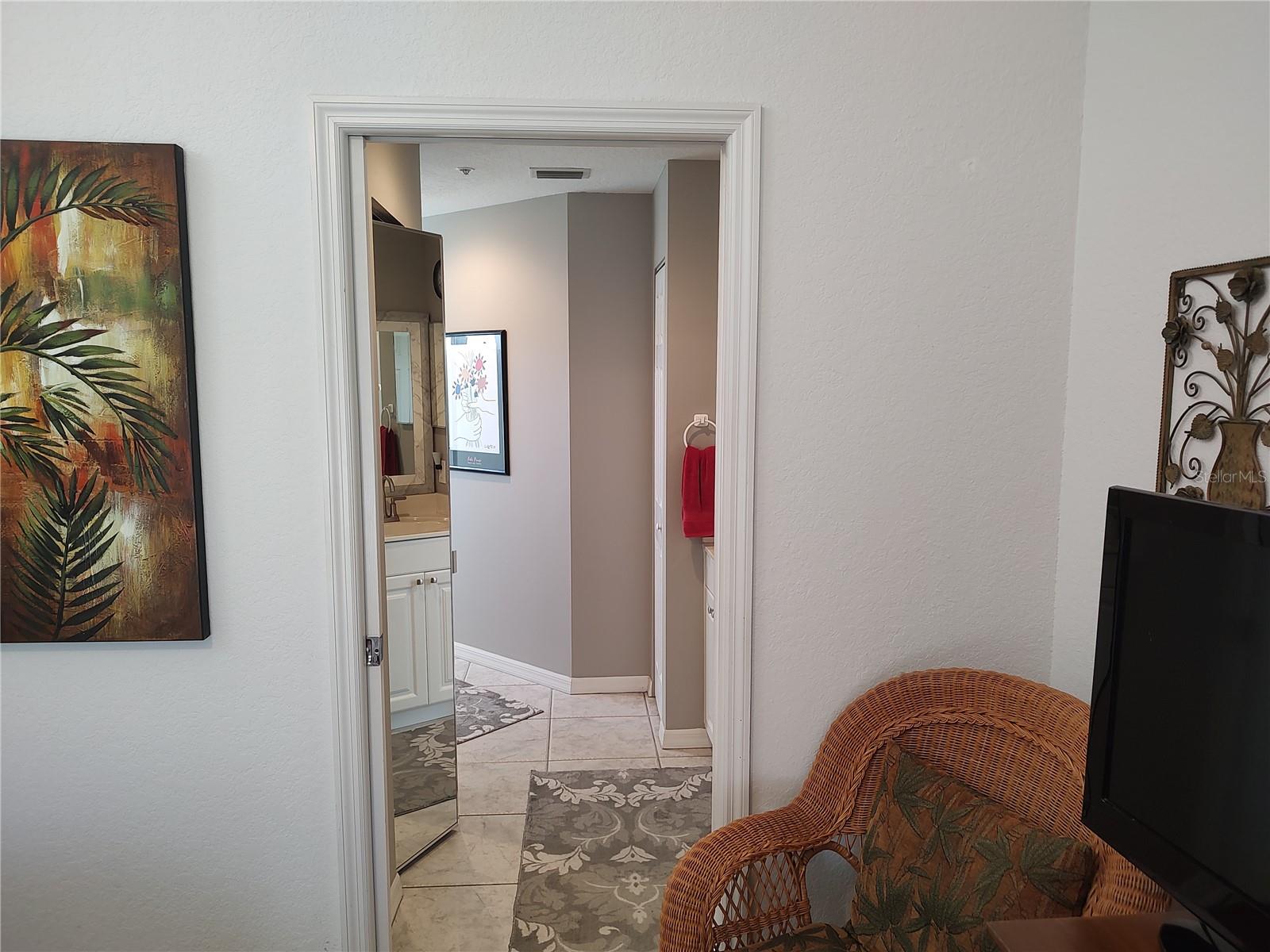 Image 17 of 57 For 6821 Fairview Terrace 6821