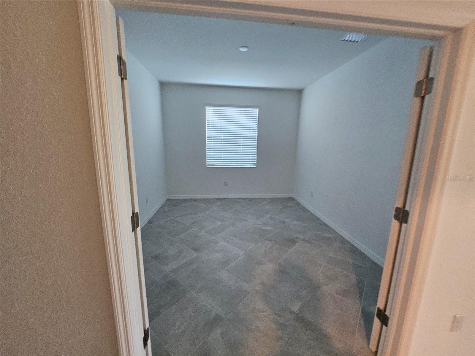 Image 12 of 34 For 11044 Pinot Drive