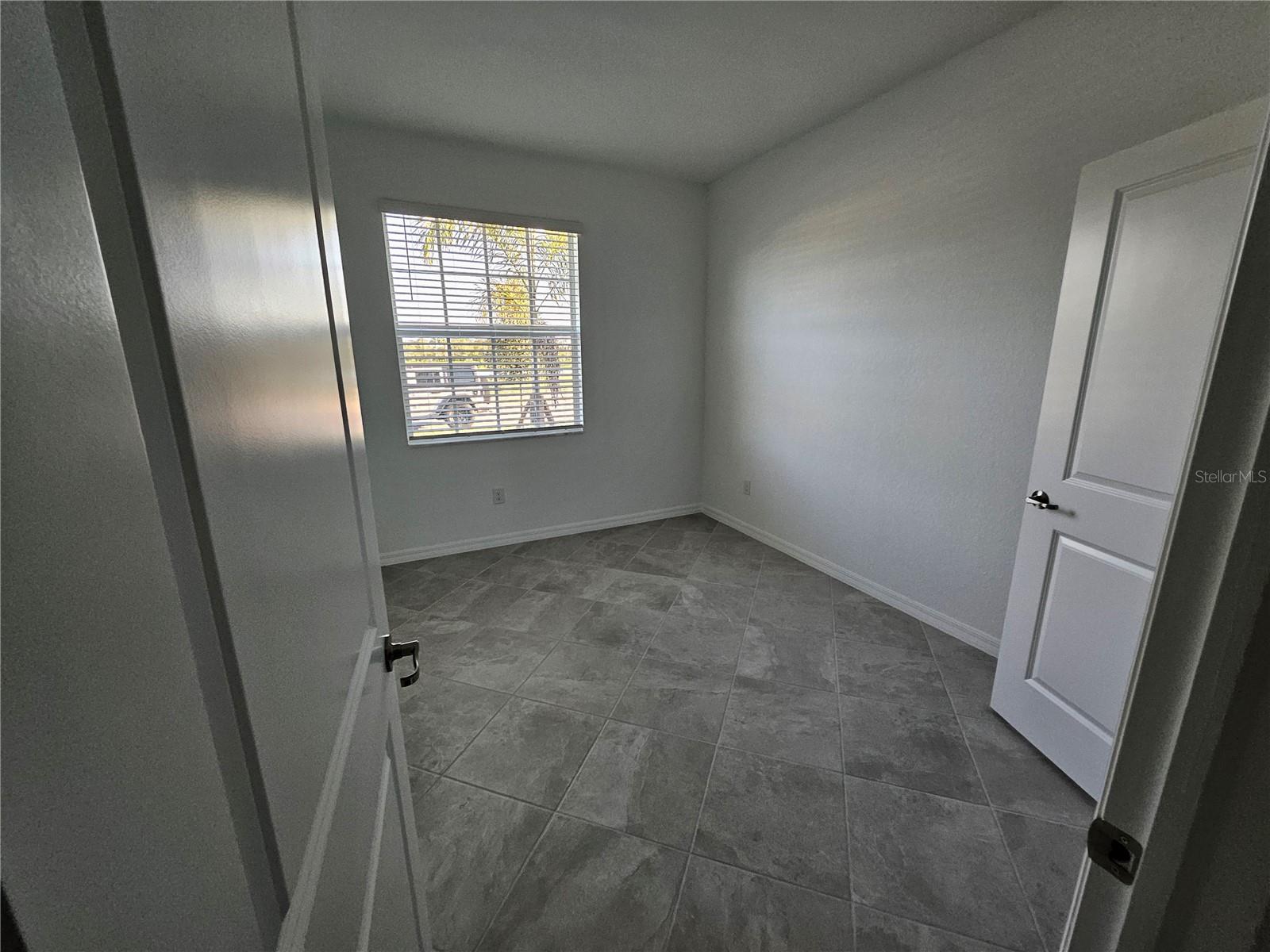 Image 15 of 34 For 11044 Pinot Drive