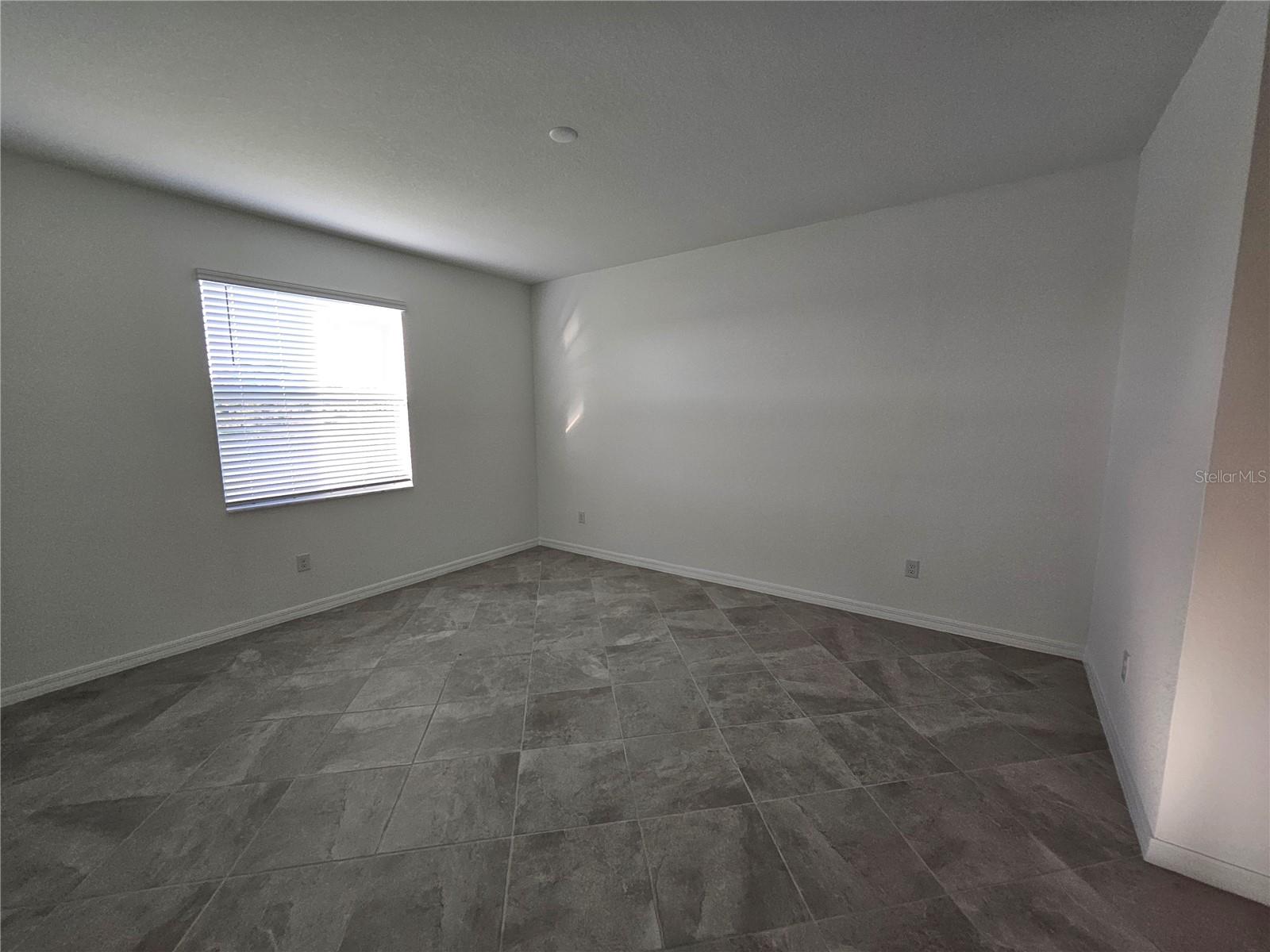 Image 4 of 34 For 11044 Pinot Drive