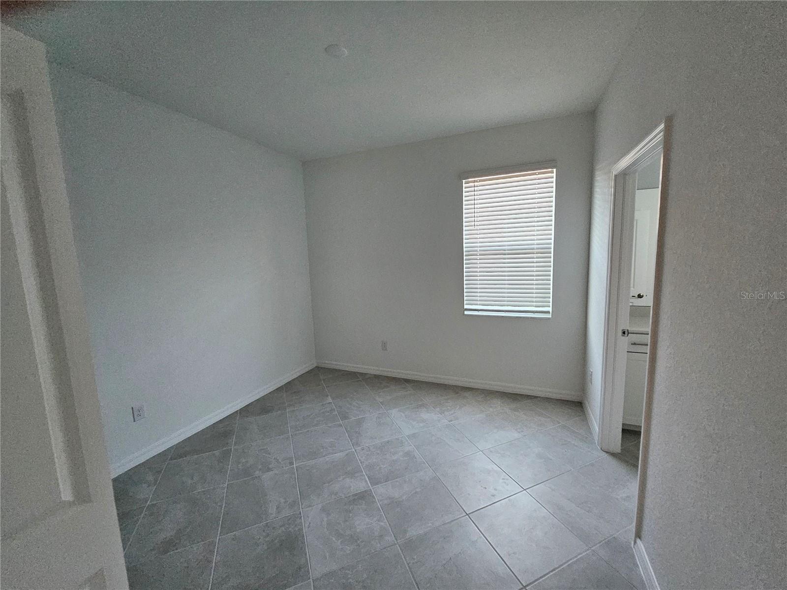 Image 7 of 34 For 11044 Pinot Drive