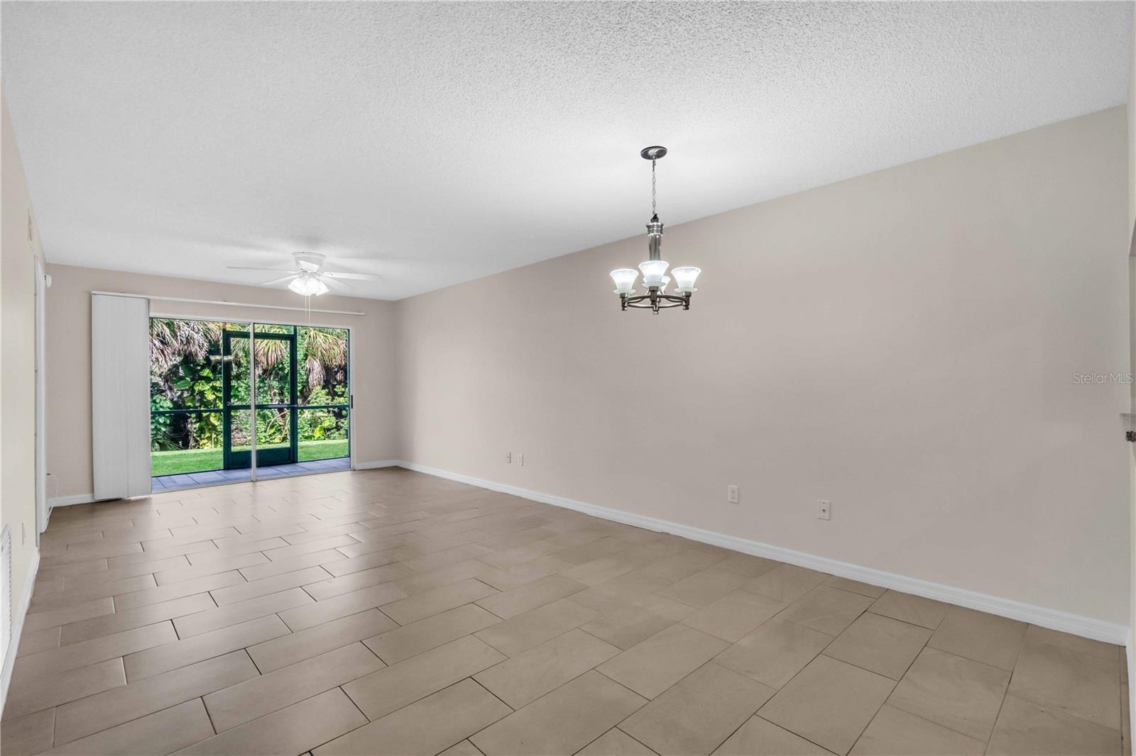 Image 5 of 15 For 7294 Cloister Drive 4