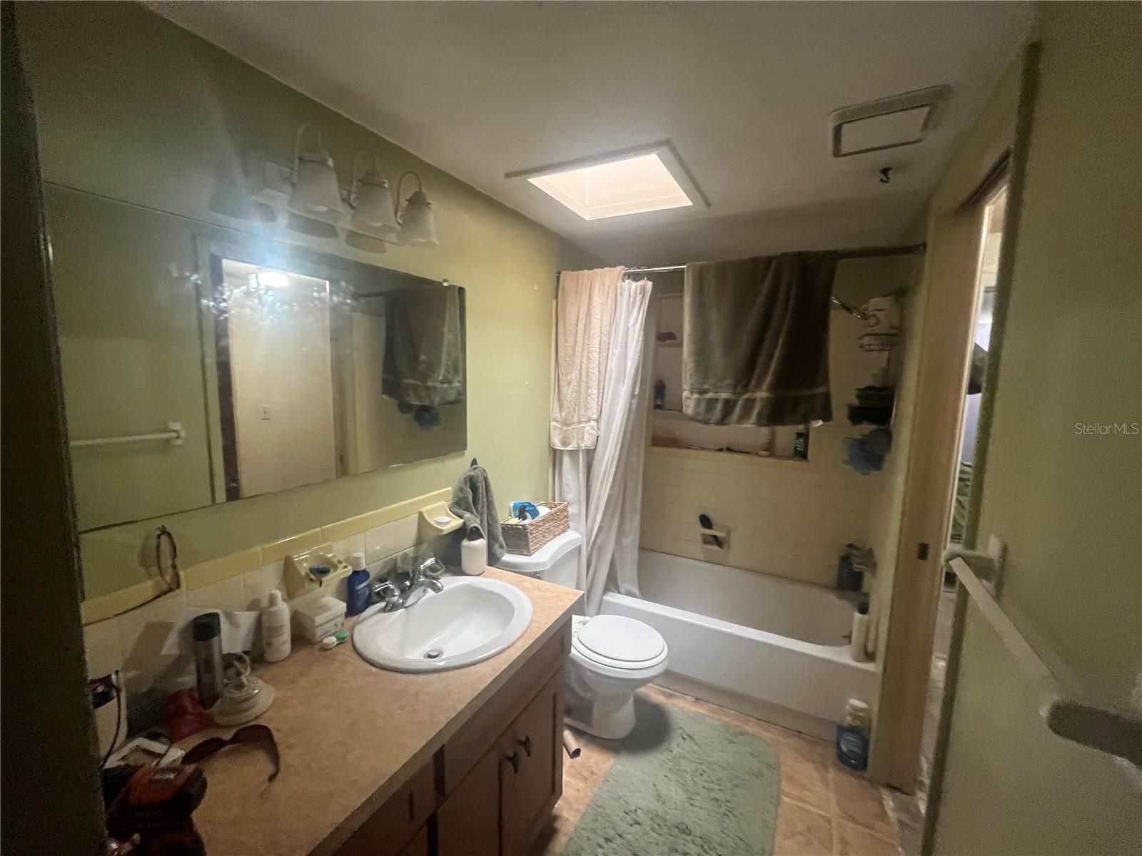 Image 13 of 17 For 11234 Areca Drive