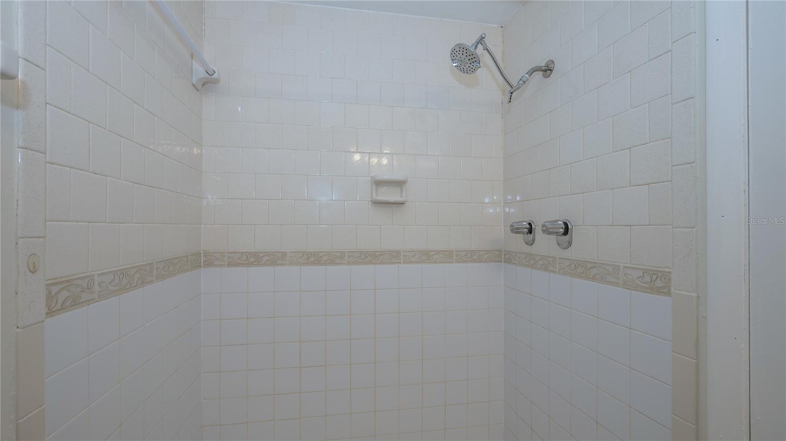 Image 26 of 34 For 3915 Allan Place