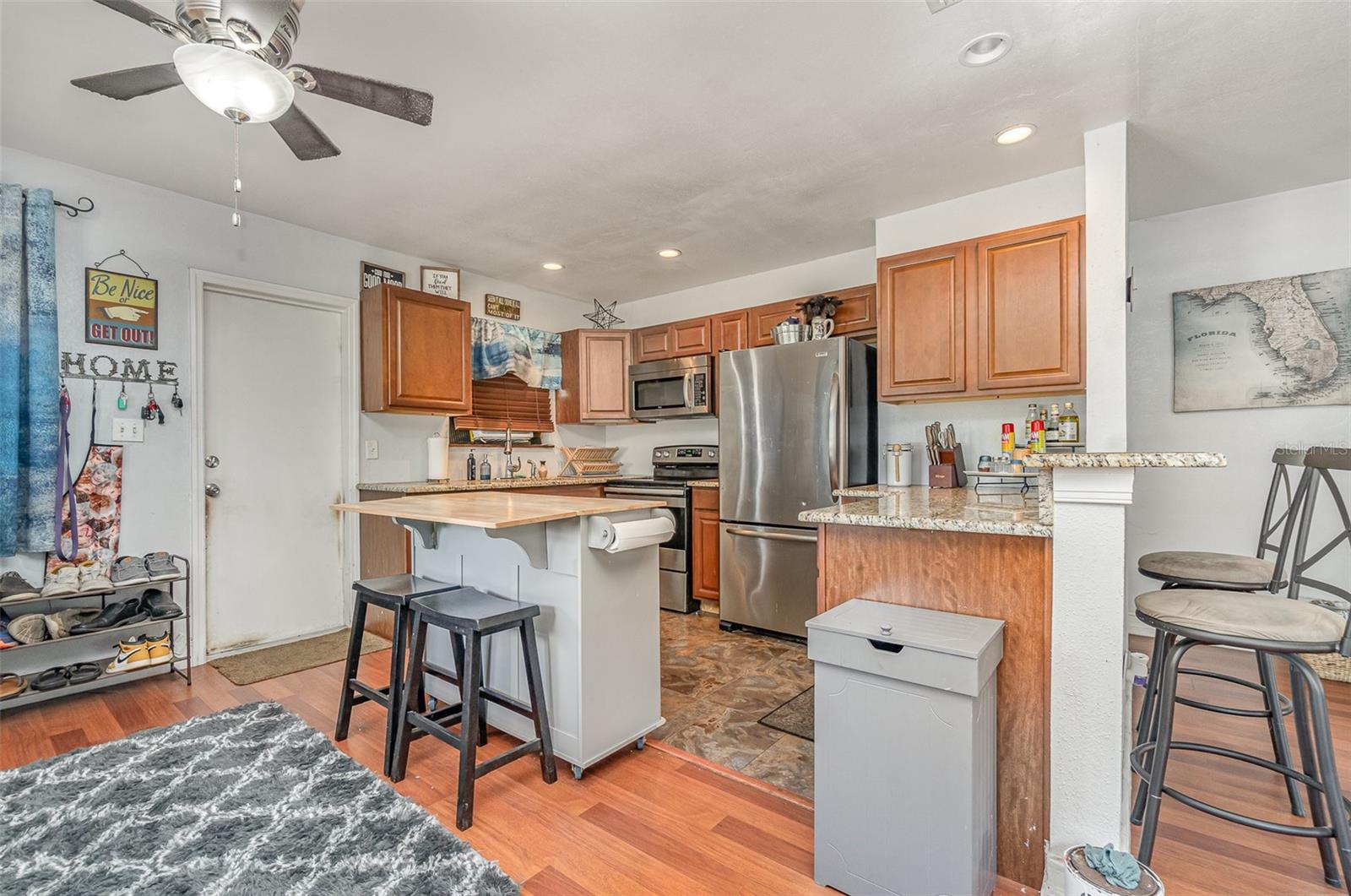 Image 3 of 22 For 4481 Lagg Avenue