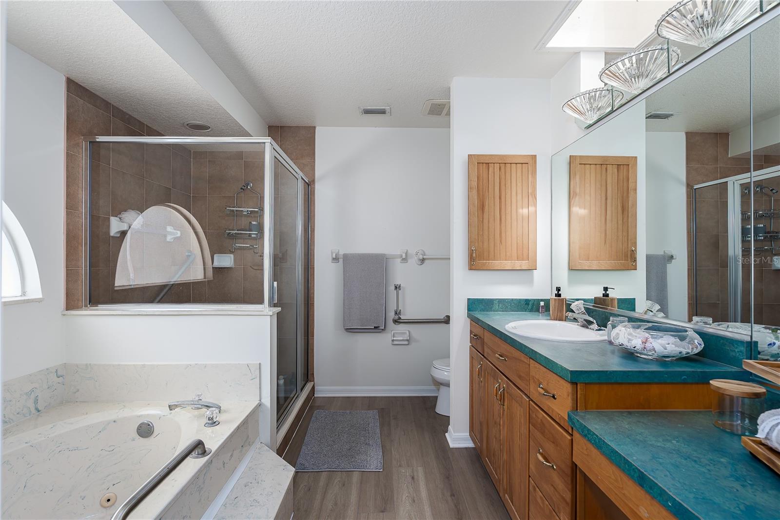 Image 14 of 41 For 6114 68th Drive E