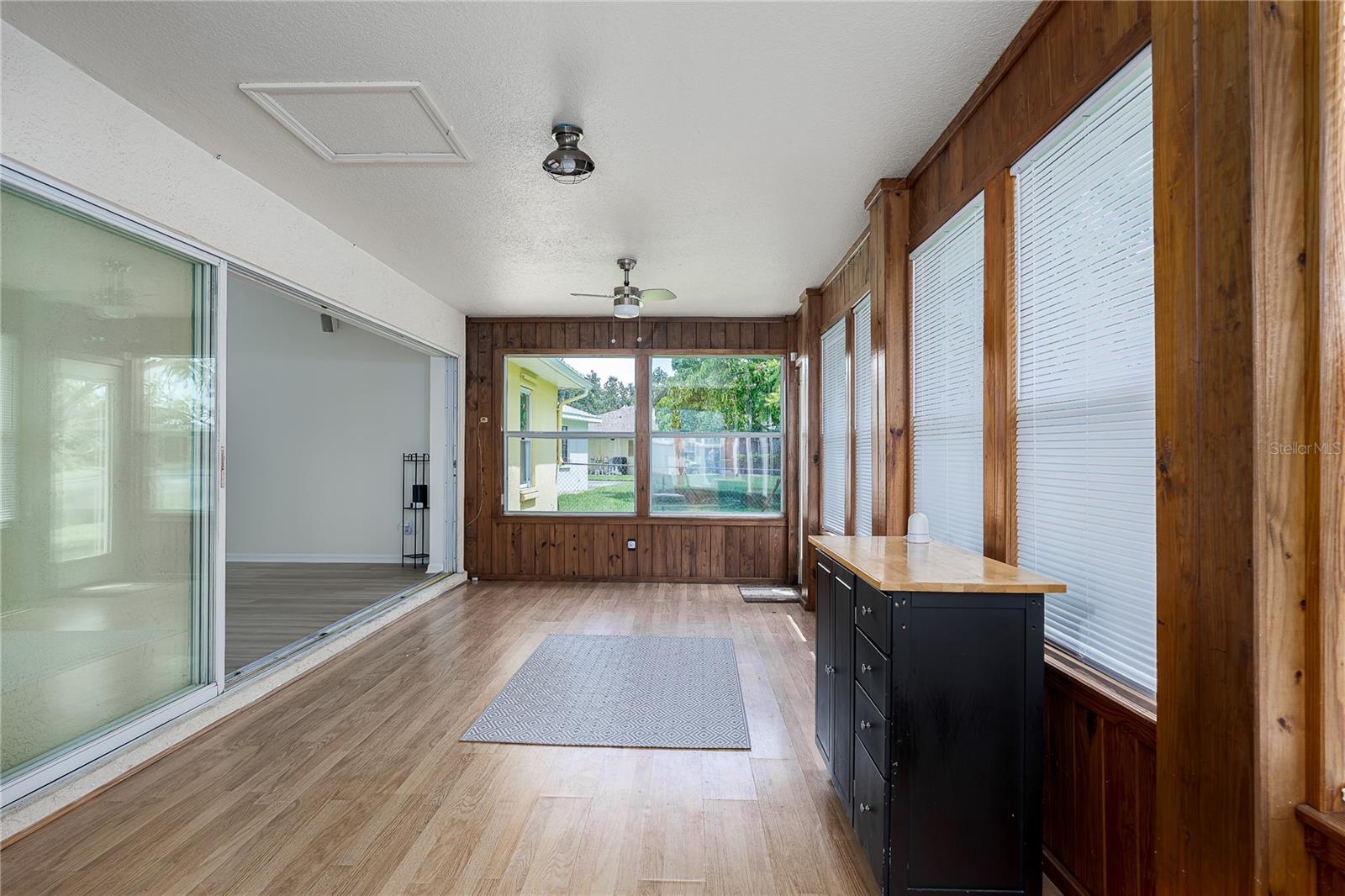 Image 24 of 41 For 6114 68th Drive E