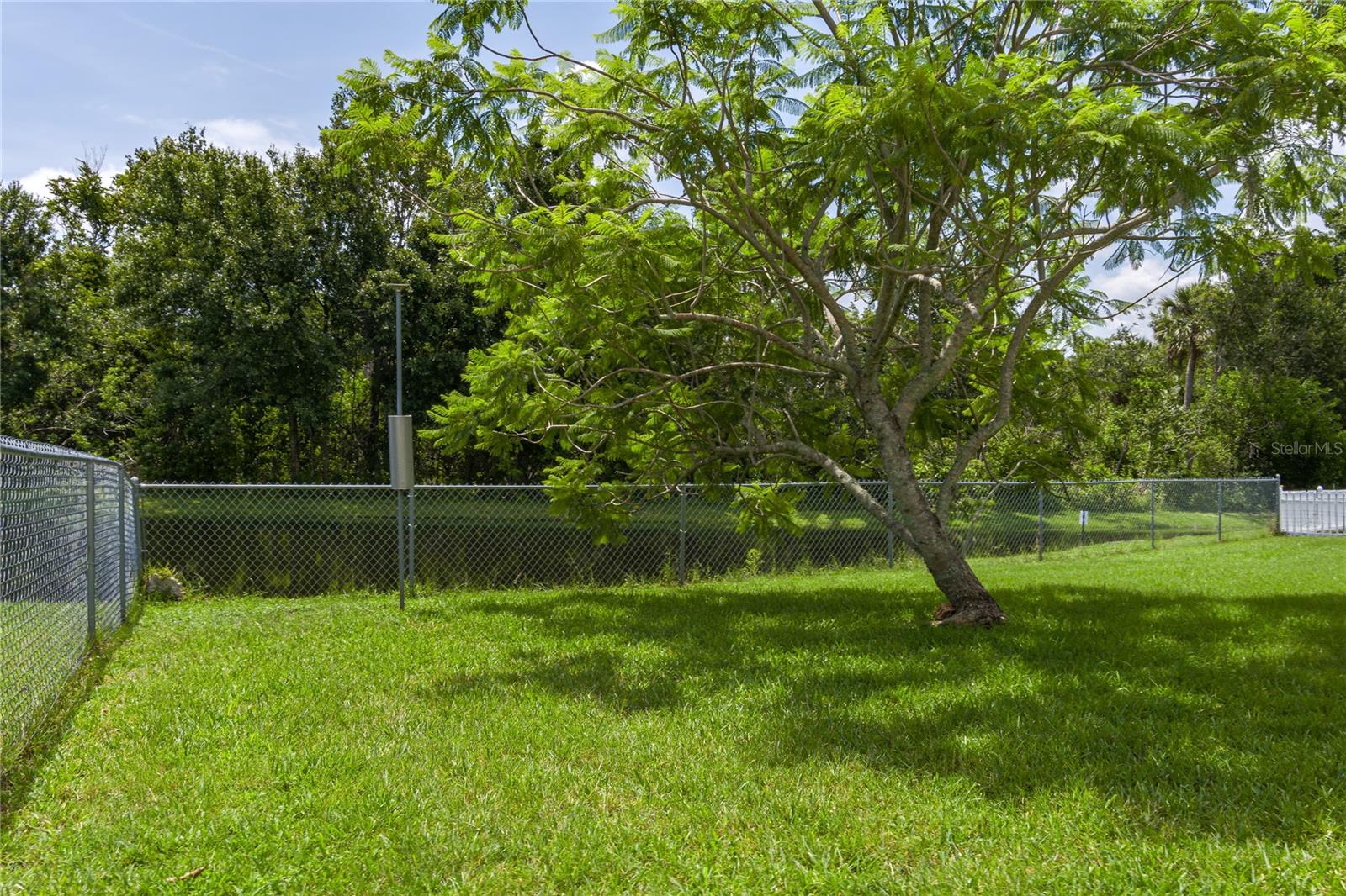 Image 28 of 41 For 6114 68th Drive E