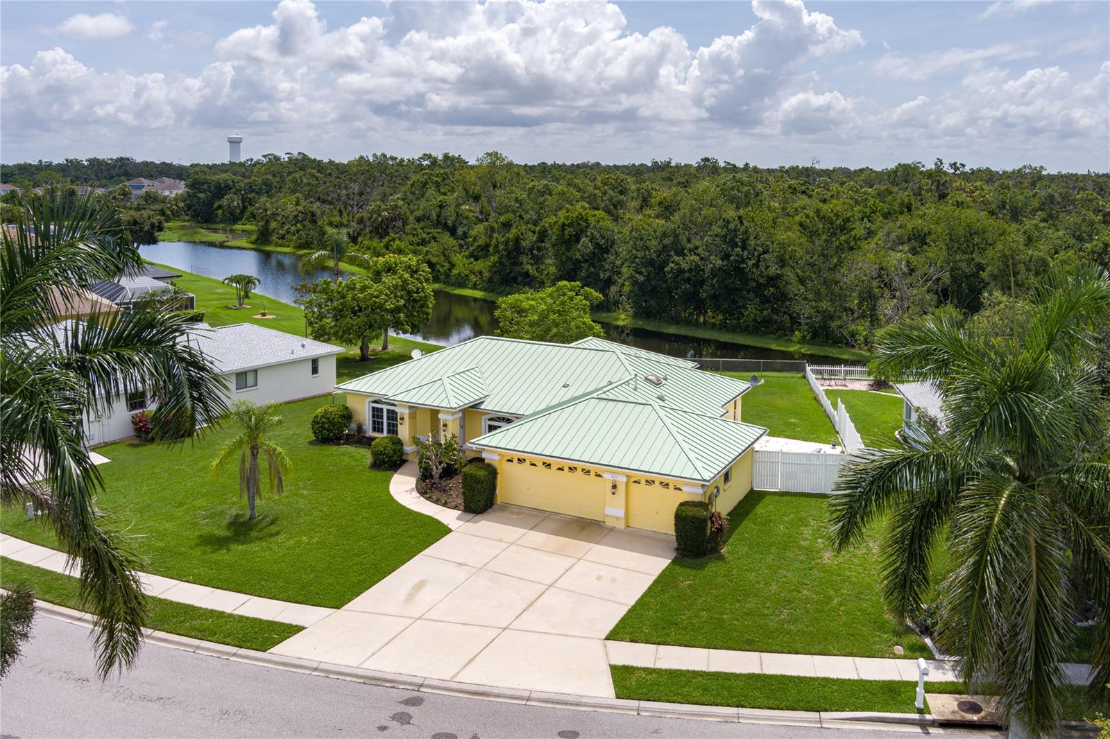 Image 35 of 41 For 6114 68th Drive E