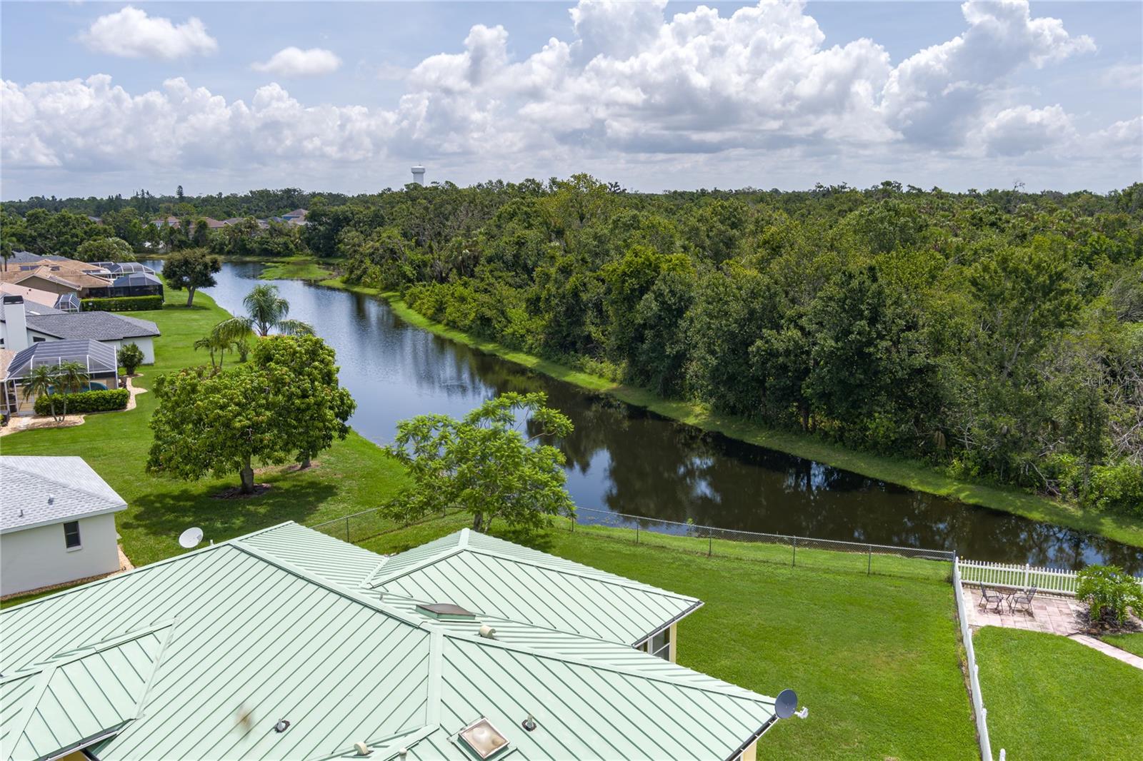 Image 5 of 41 For 6114 68th Drive E