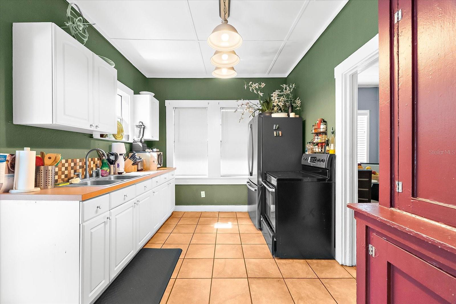 Image 13 of 30 For 1911 26th Street W