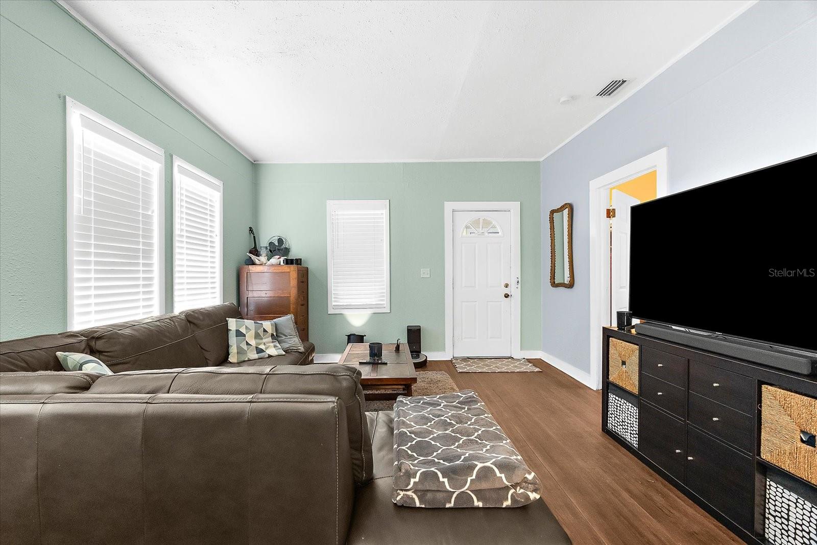 Image 7 of 30 For 1911 26th Street W