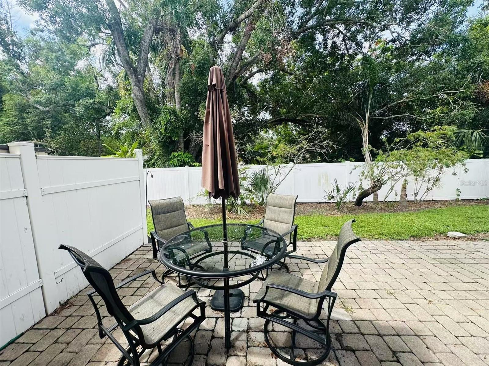 Image 5 of 18 For 4805 Rilma Avenue 106