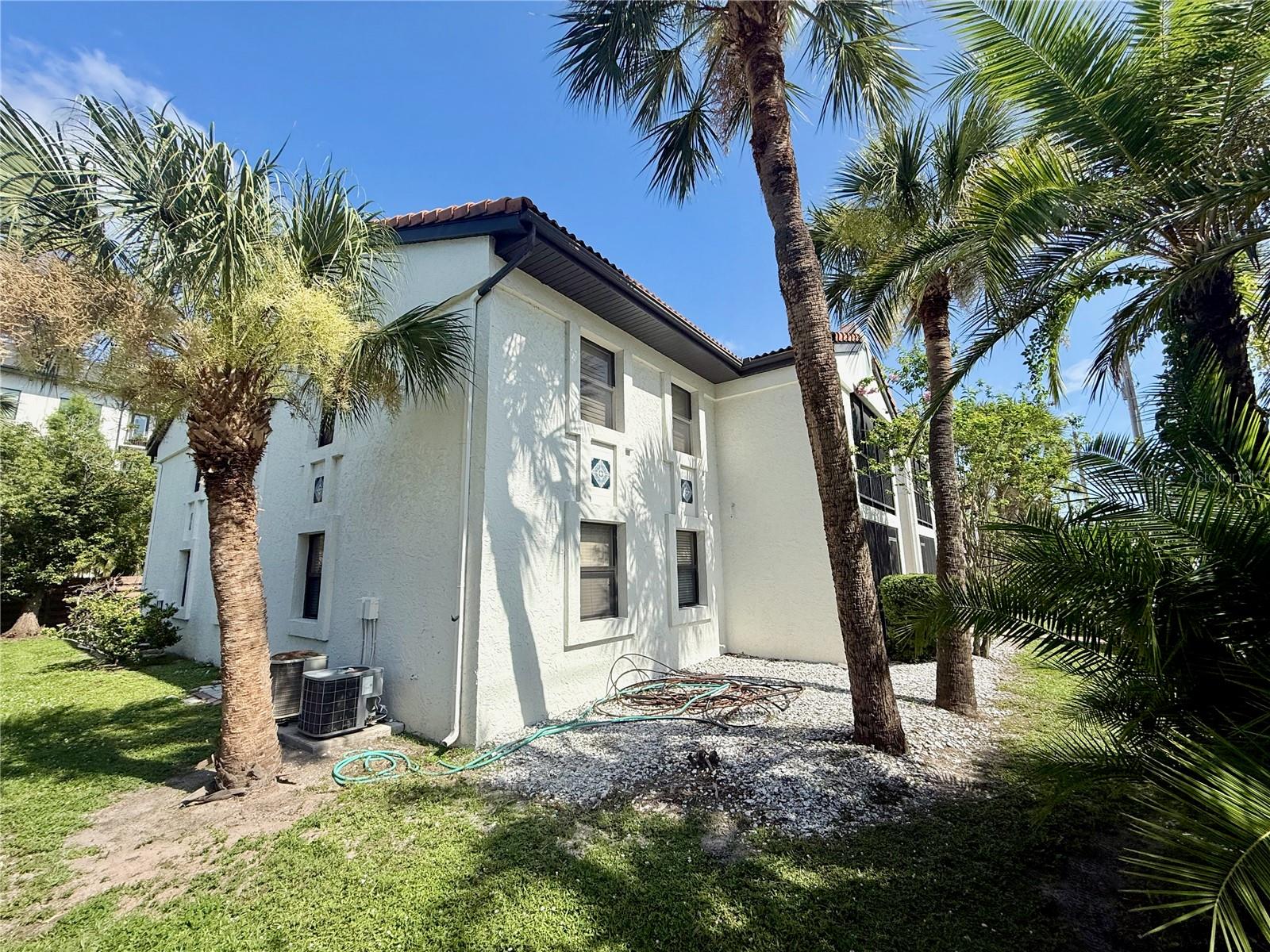 Image 23 of 27 For 631 Orange Avenue 102
