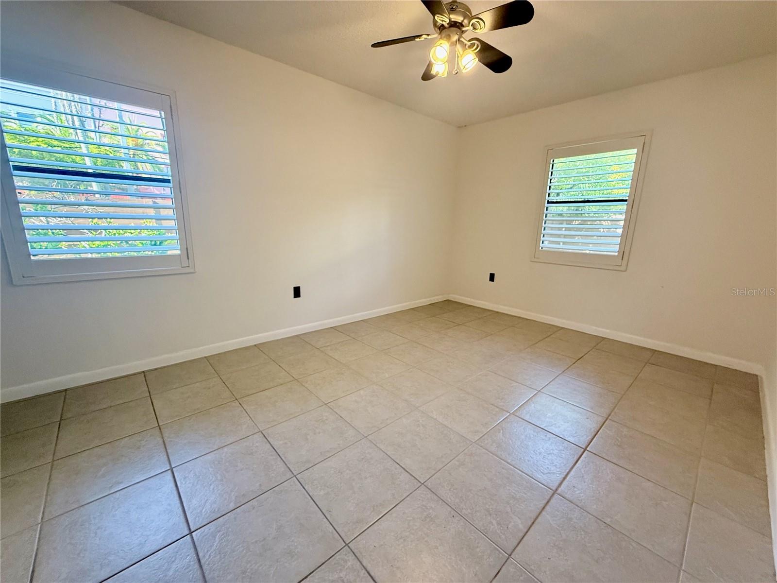 Image 8 of 27 For 631 Orange Avenue 102