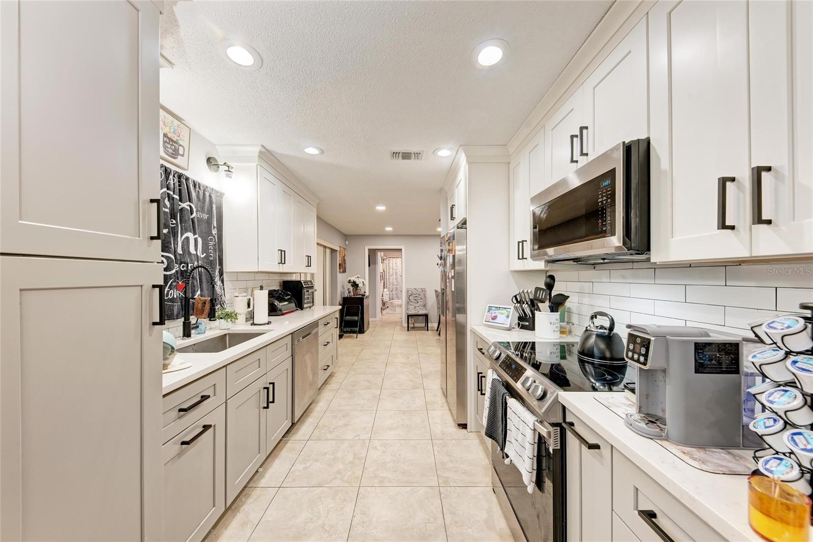 Image 10 of 17 For 2512 Jamaica Street