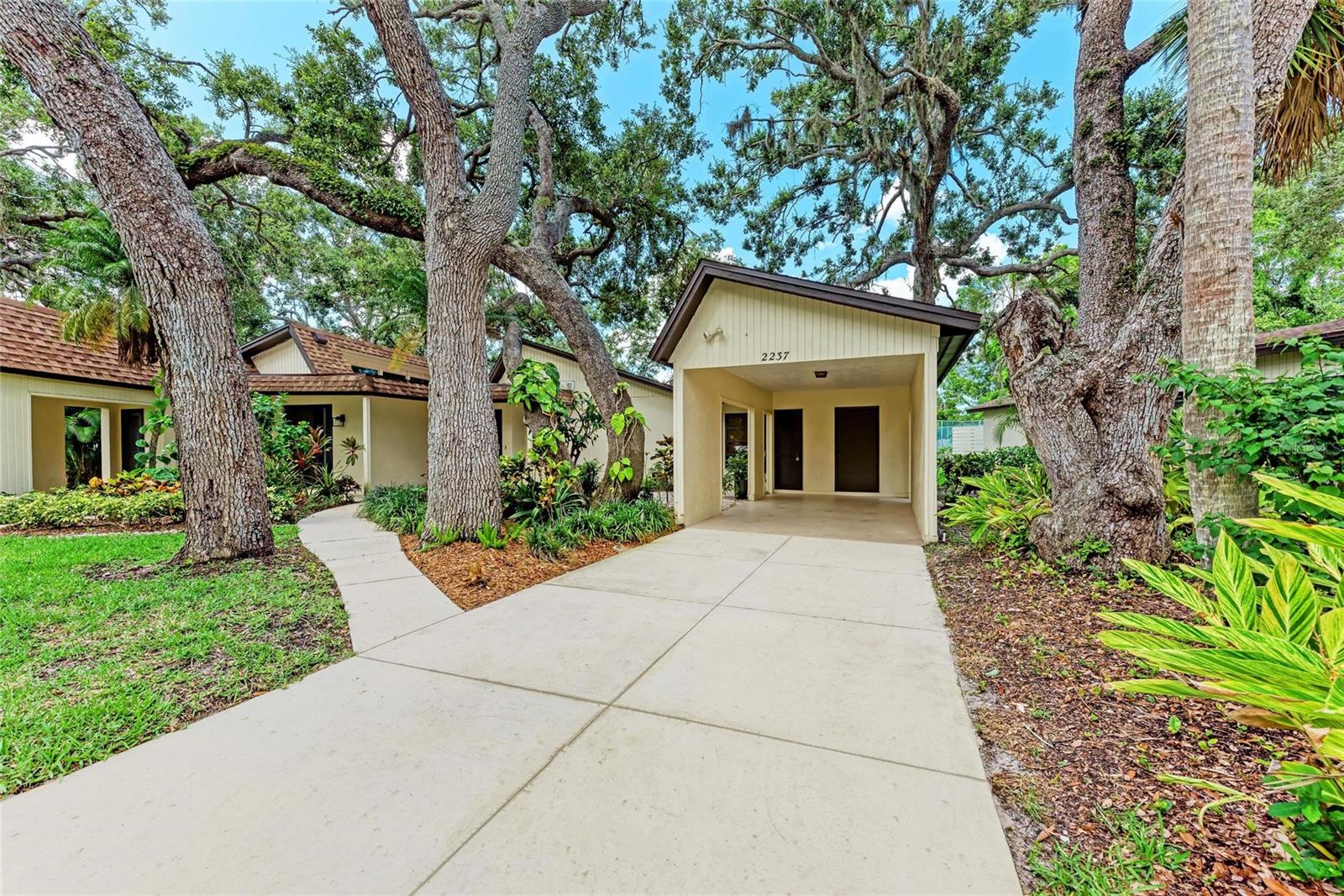 Details for 2237 Circlewood Drive 18, SARASOTA, FL 34231
