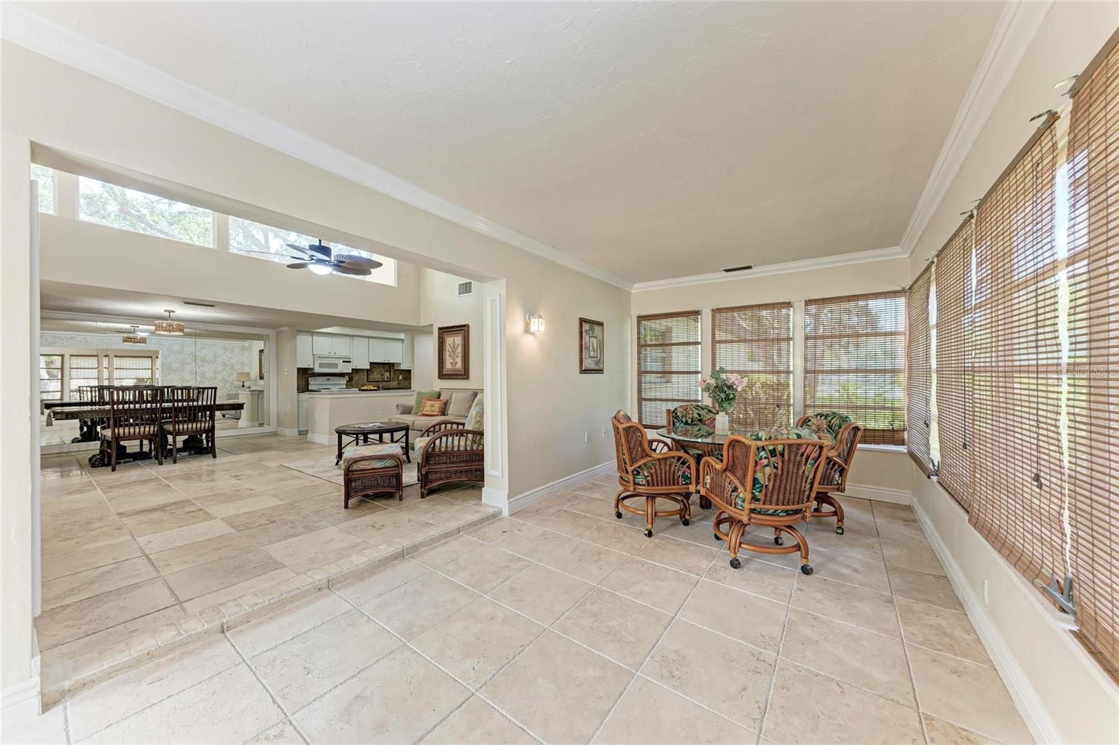 Image 19 of 29 For 2237 Circlewood Drive 18