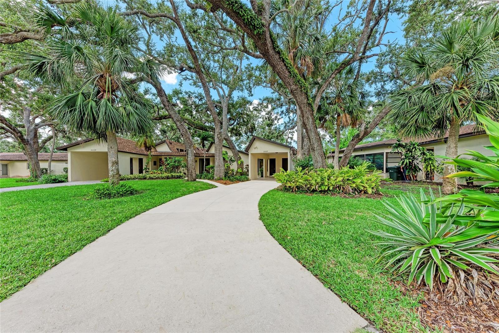 Image 2 of 29 For 2237 Circlewood Drive 18