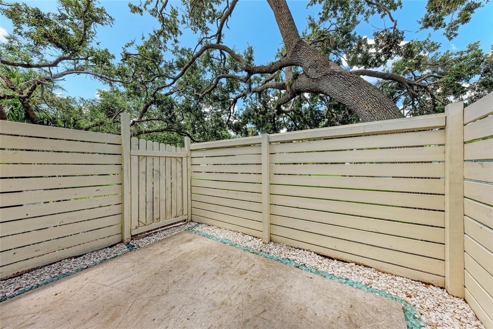 Image 22 of 29 For 2237 Circlewood Drive 18