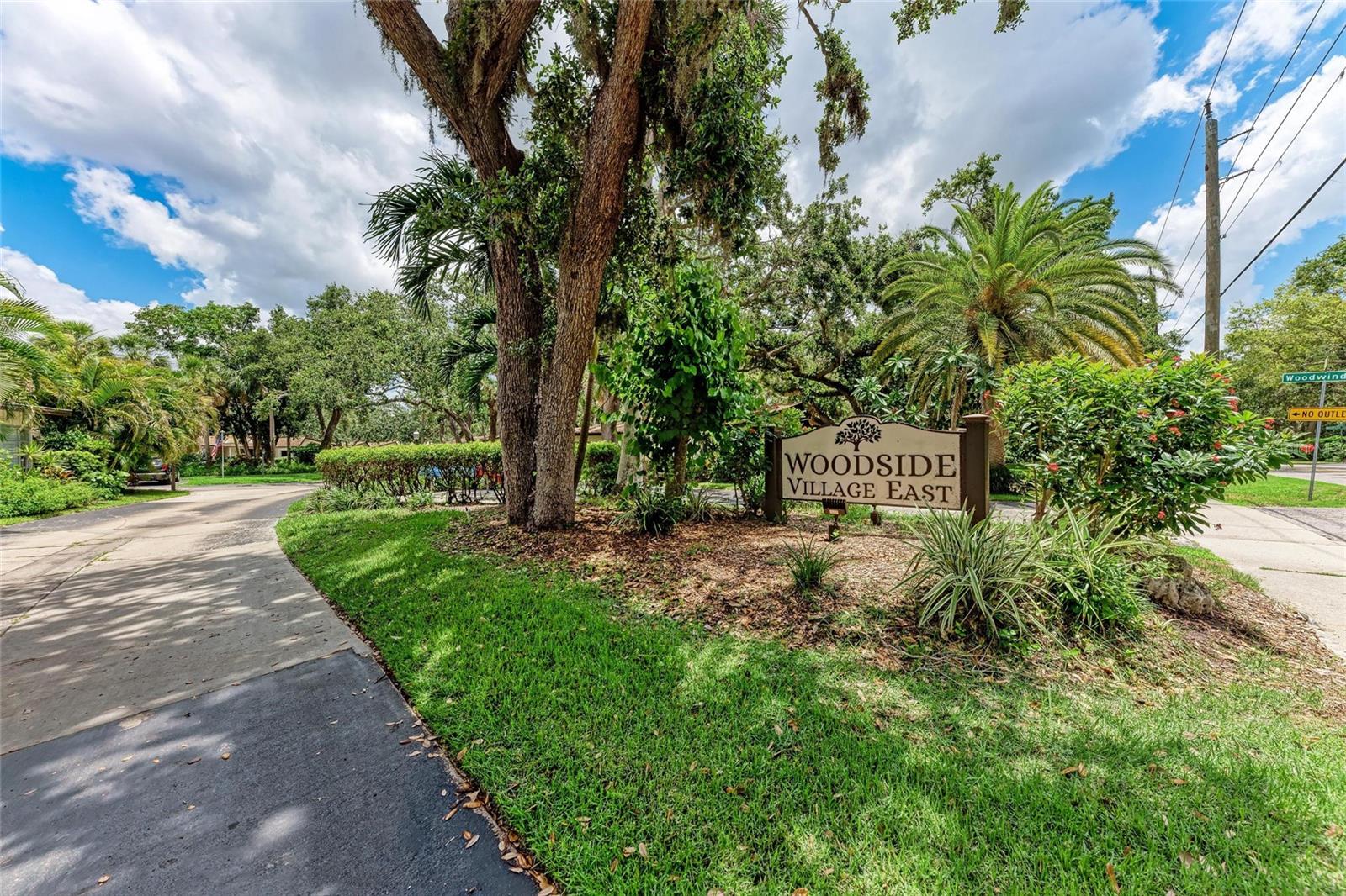 Image 4 of 29 For 2237 Circlewood Drive 18