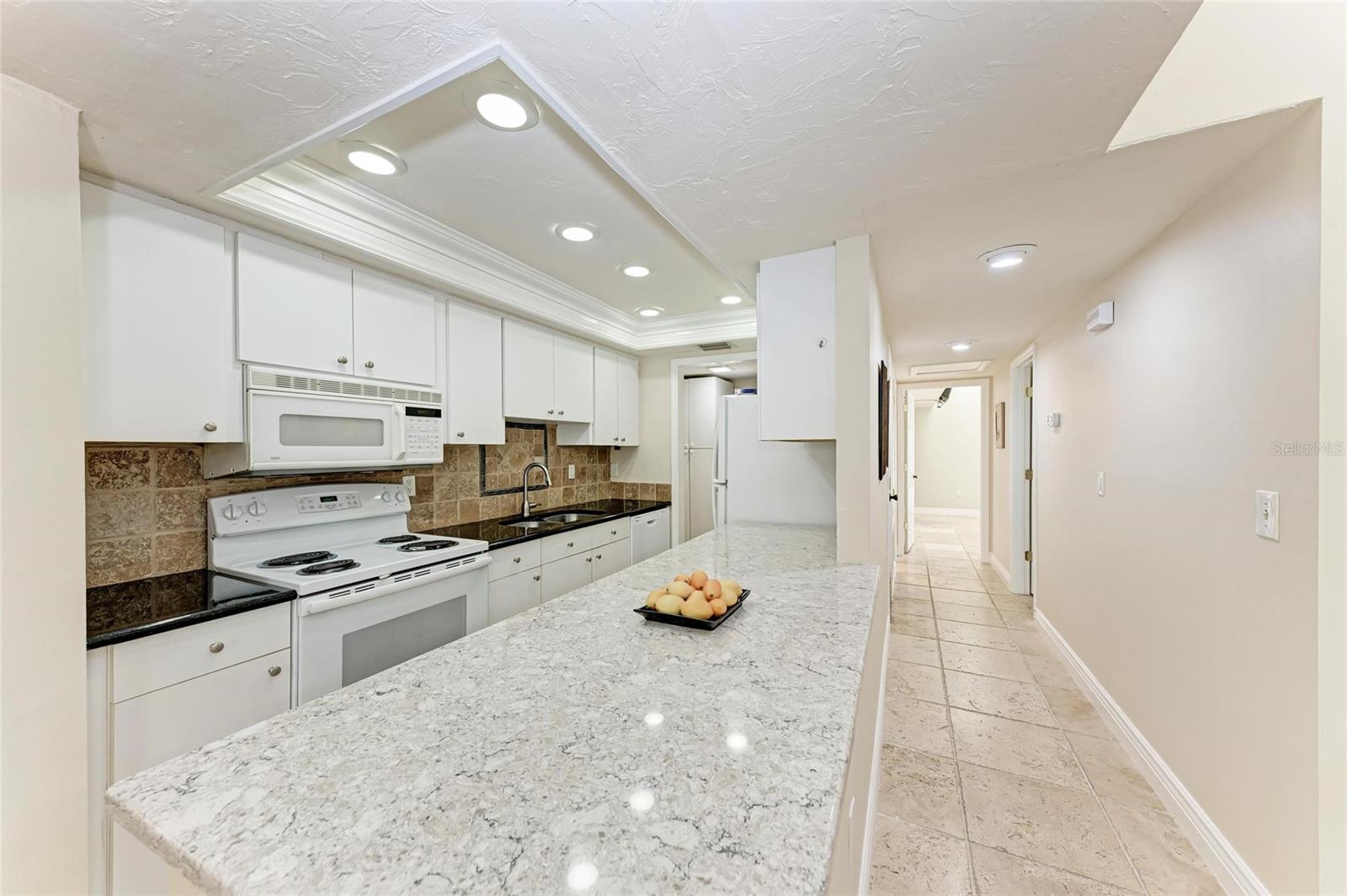 Image 8 of 29 For 2237 Circlewood Drive 18