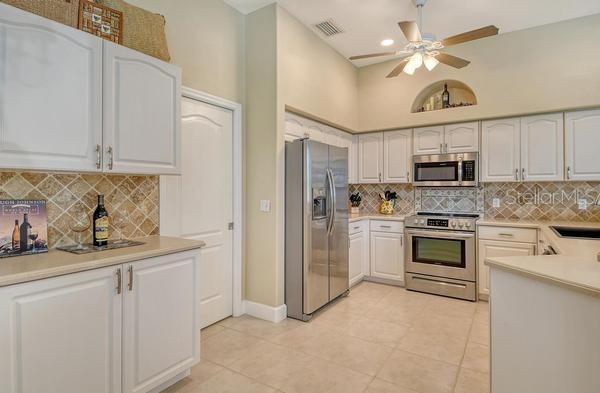 Image 10 of 51 For 9477 Cedar Ridge Lane