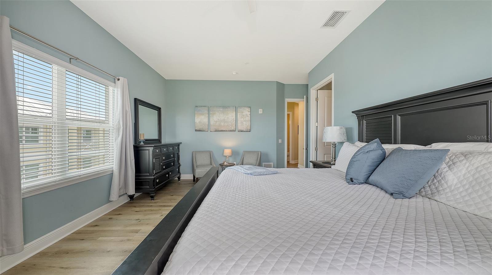Image 17 of 44 For 3430 77th Street W 301