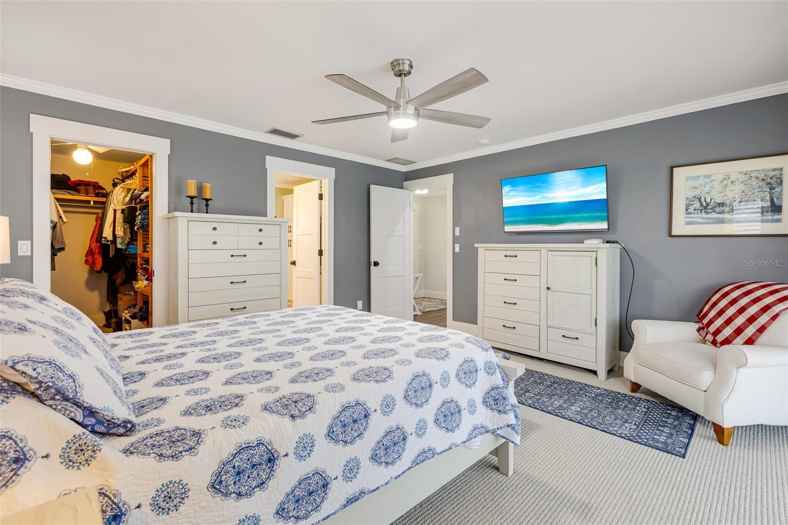 Image 19 of 48 For 1071 Owl Drive