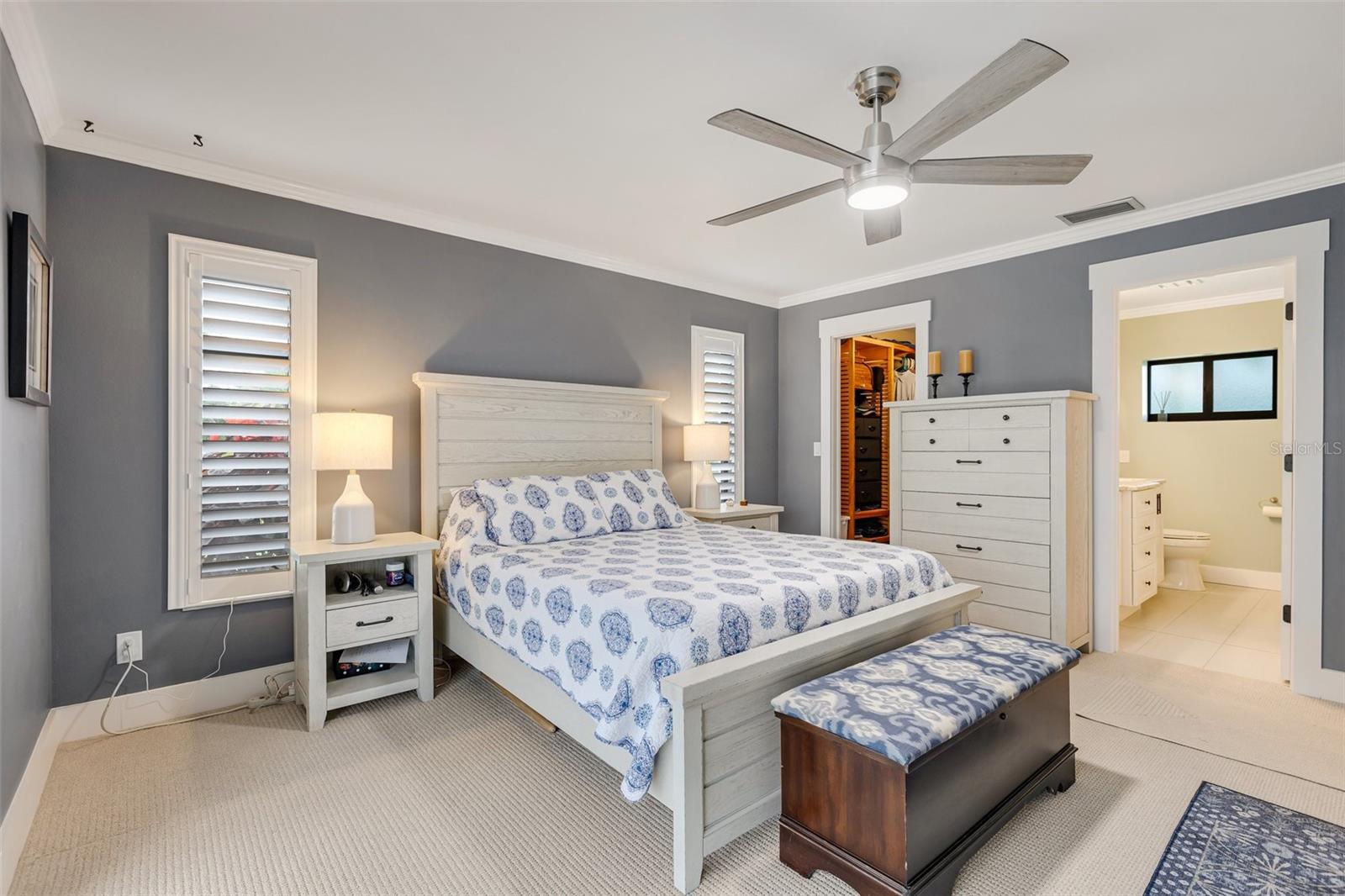 Image 20 of 48 For 1071 Owl Drive