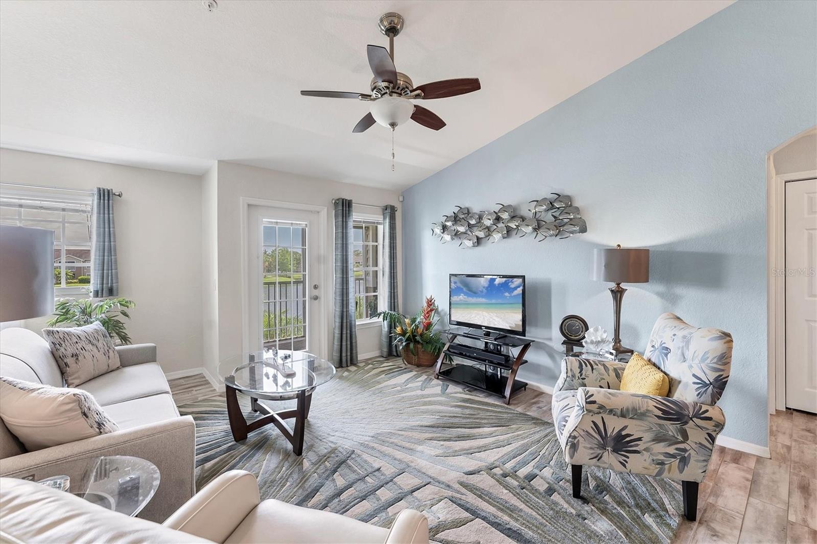 Image 11 of 51 For 8827 Manor Loop 208