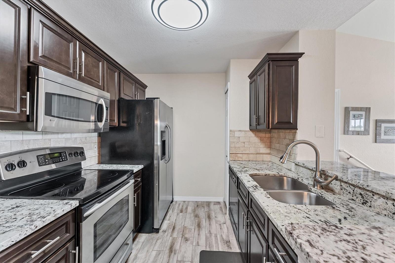 Image 16 of 51 For 8827 Manor Loop 208
