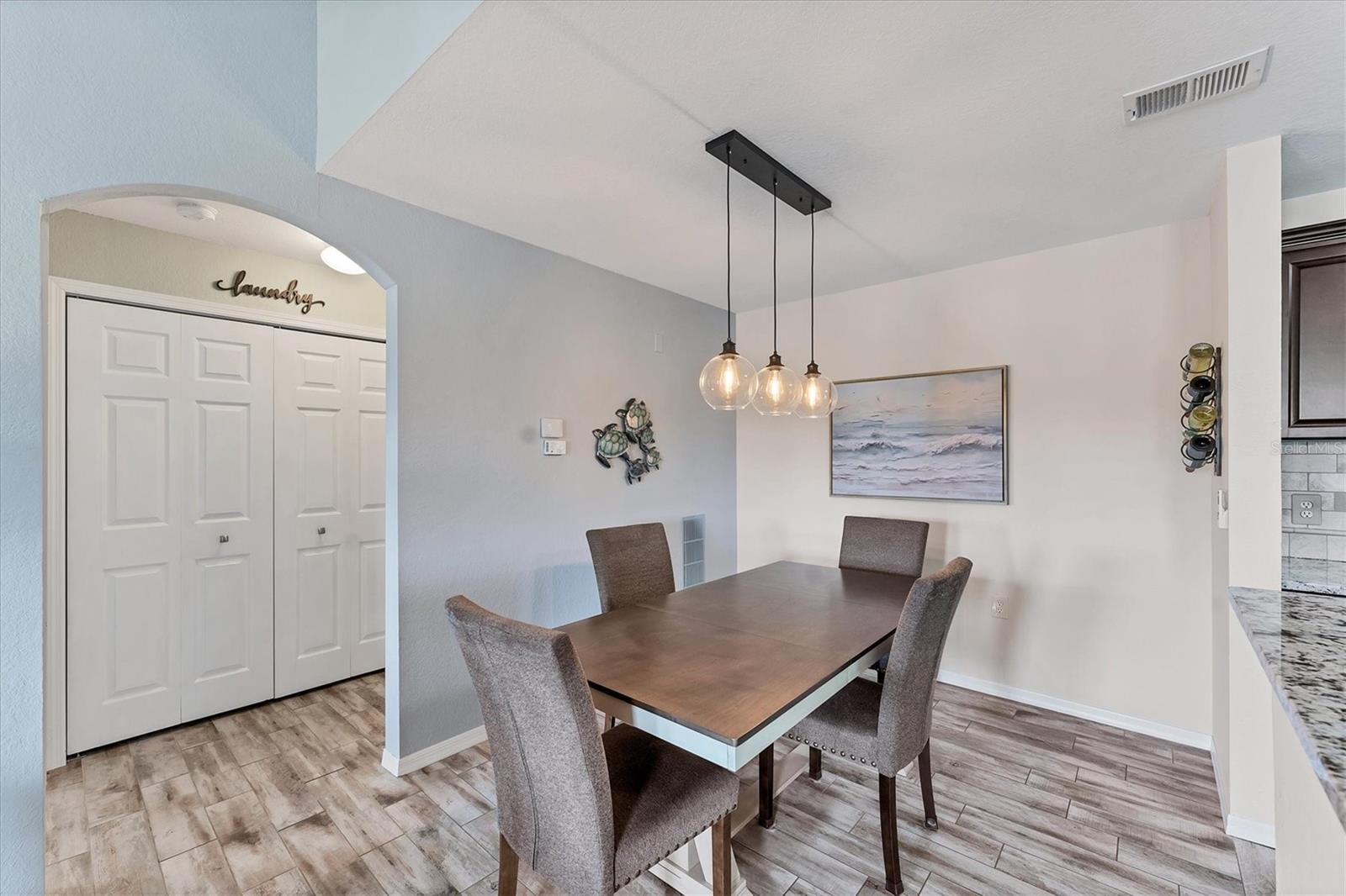 Image 18 of 51 For 8827 Manor Loop 208