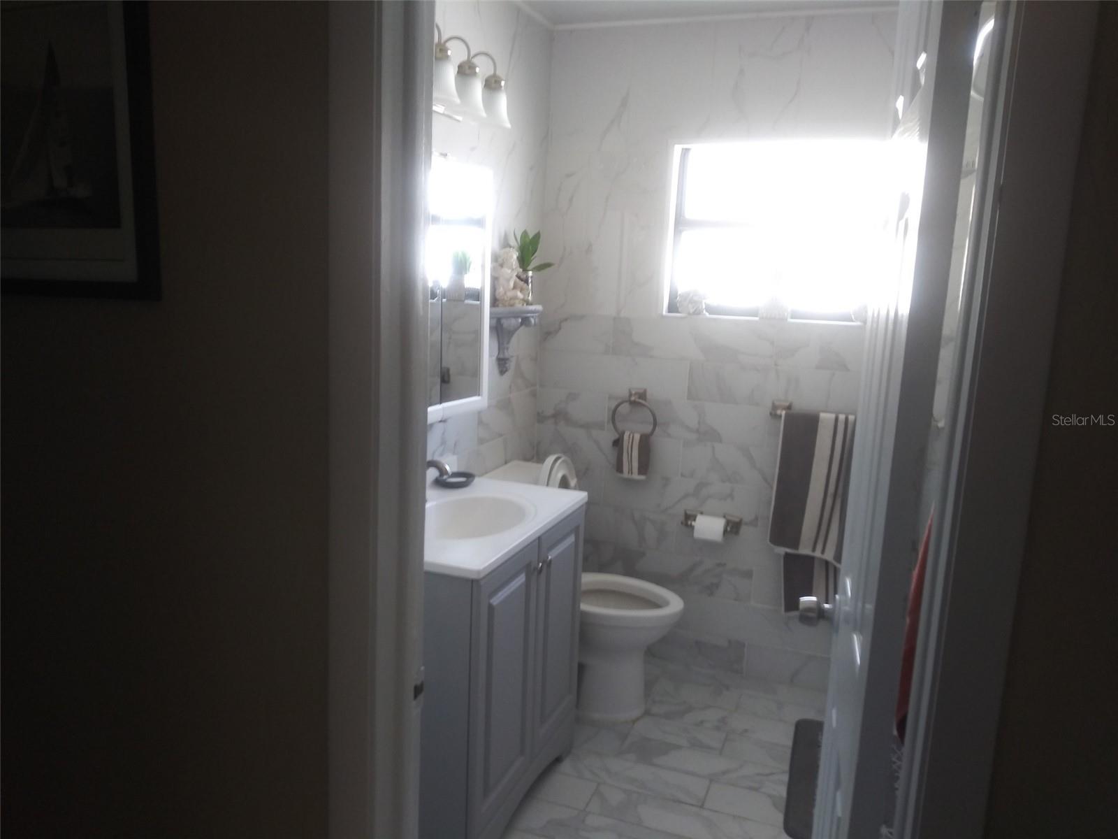 Image 38 of 47 For 1209 Croydonwood Circle