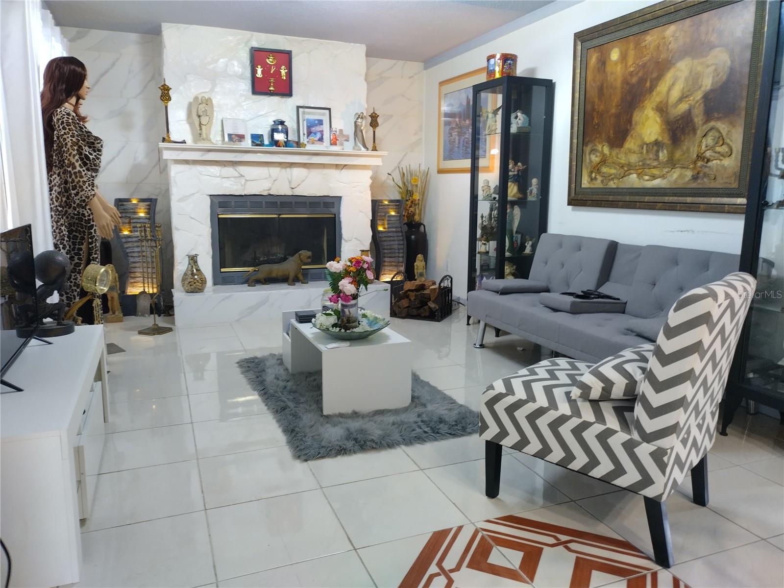 Image 41 of 47 For 1209 Croydonwood Circle