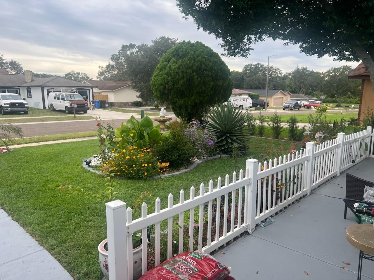 Image 6 of 47 For 1209 Croydonwood Circle