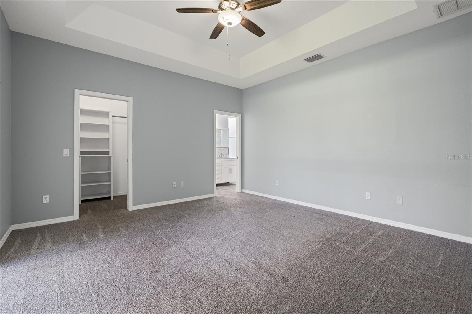 Image 19 of 37 For 1042 Whitegate Court