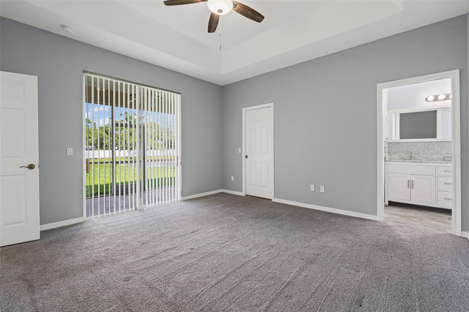 Image 21 of 37 For 1042 Whitegate Court