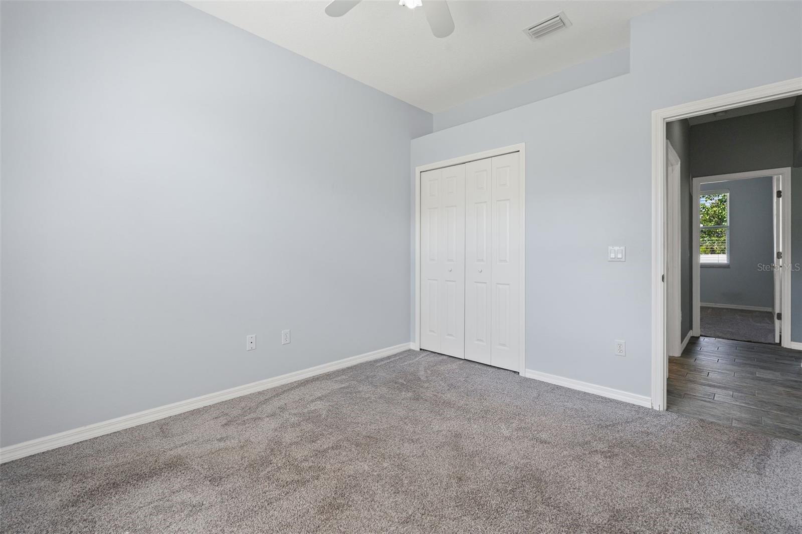 Image 31 of 37 For 1042 Whitegate Court