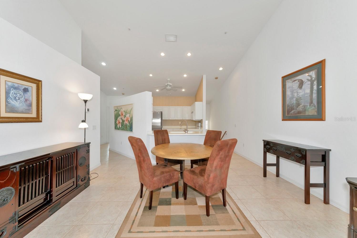 Image 4 of 9 For 7107 Cedar Hollow Circle 24-202