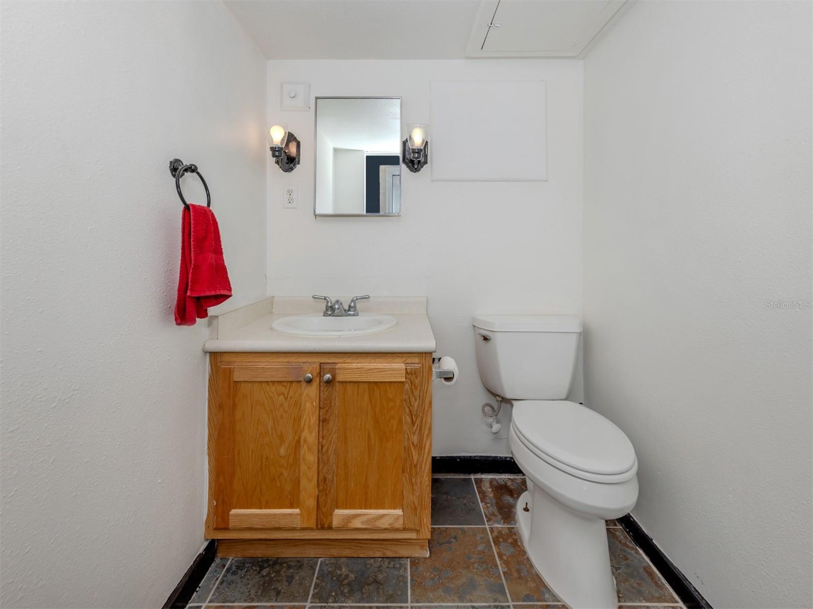 Image 17 of 42 For 305 Chauncey Avenue
