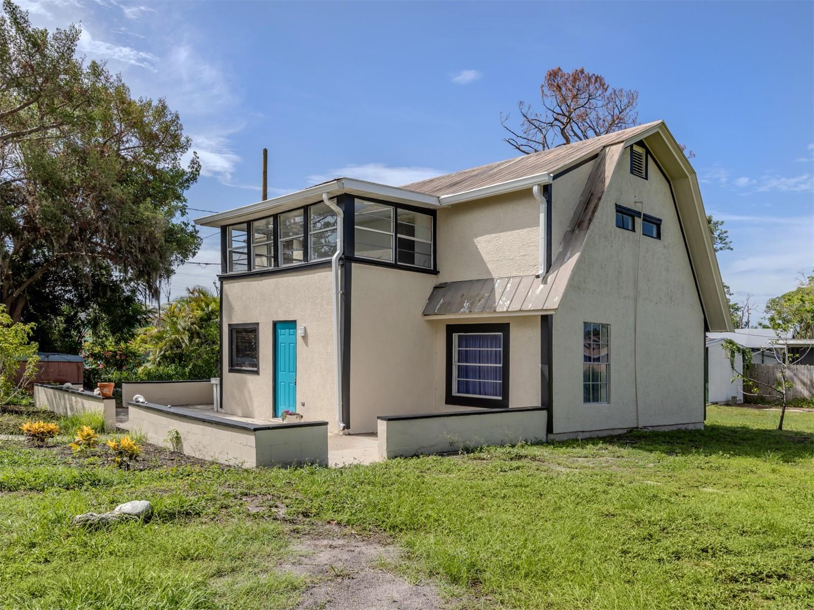Image 2 of 42 For 305 Chauncey Avenue