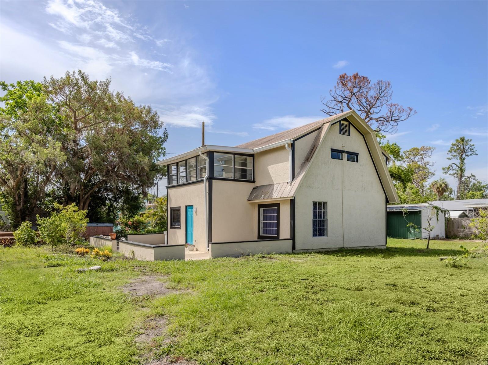 Image 3 of 42 For 305 Chauncey Avenue